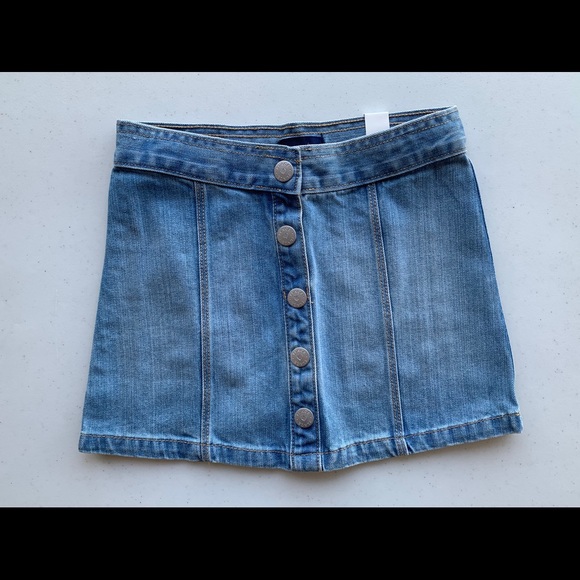 NWT! The Children’s Place Light Blue Denim Button Shirt - Picture 1 of 7